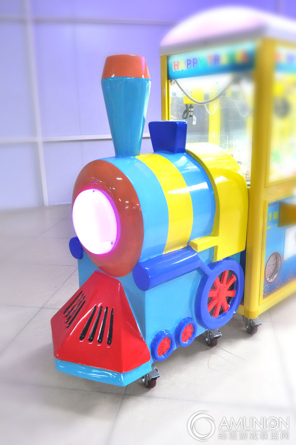 六人火车娃娃机造工精美火车头