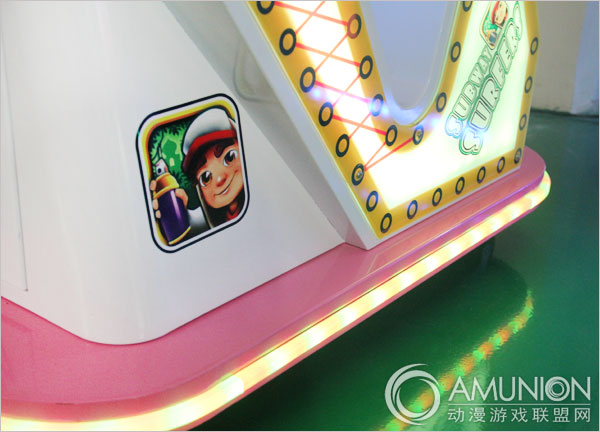 地铁跑酷儿童游戏机绚丽LED灯饰