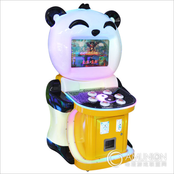太极熊猫游戏机侧面展示图